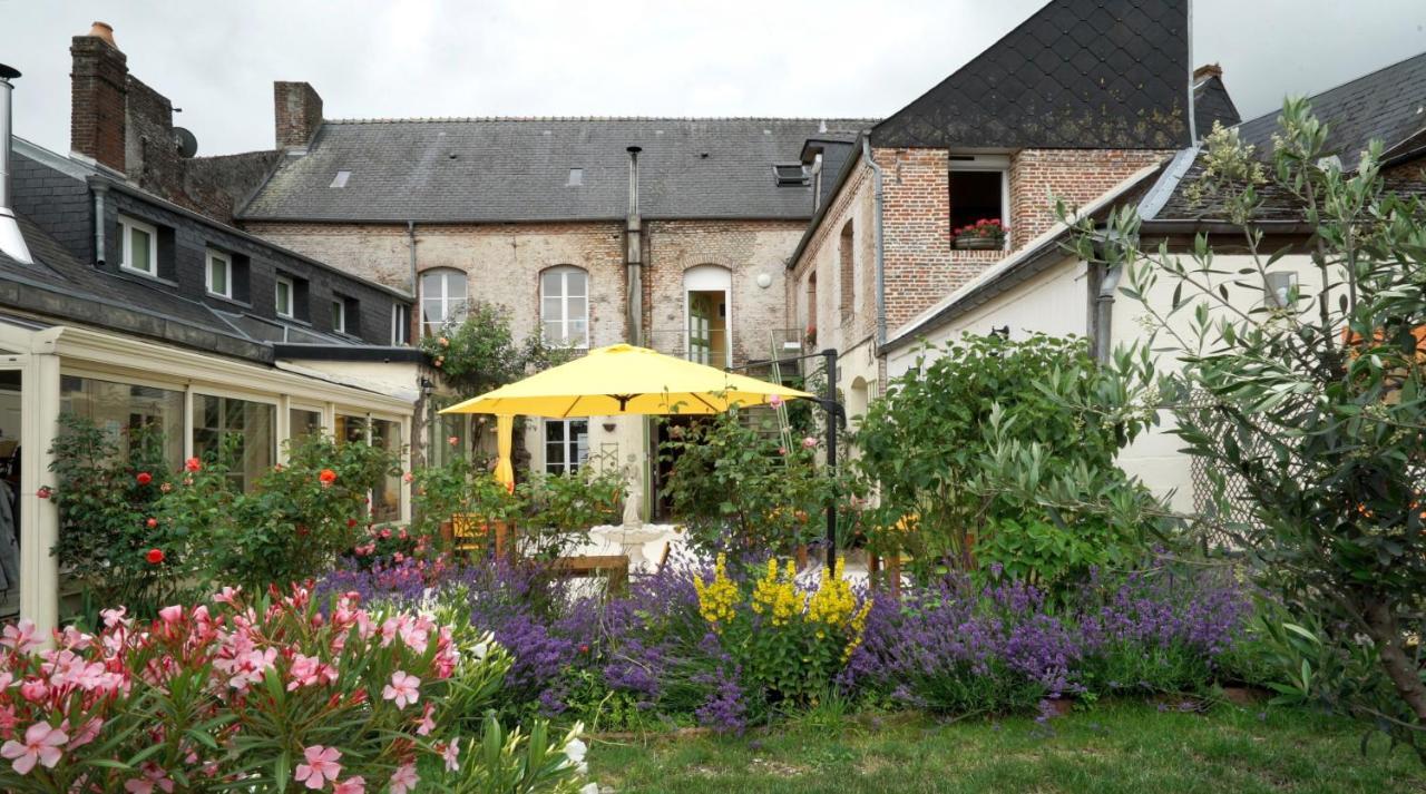Bed and Breakfast Au Chapitre Rozoy-sur-Serre Exterior foto