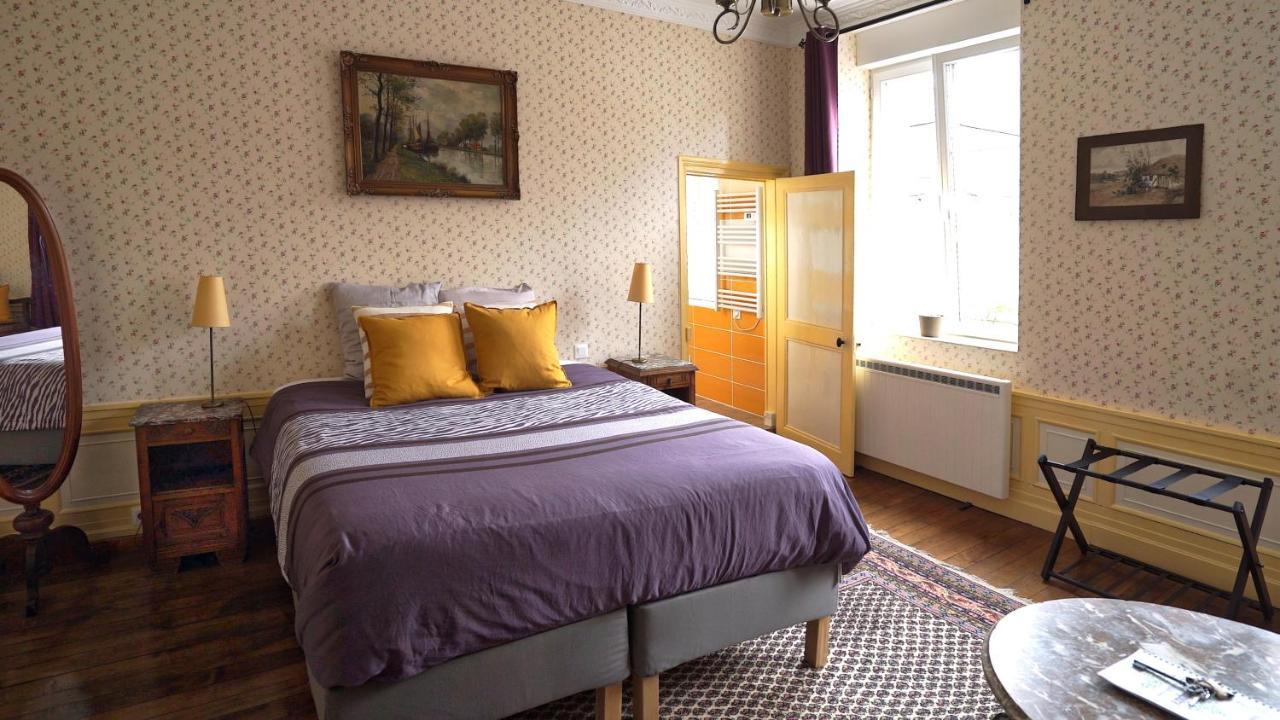 Bed and Breakfast Au Chapitre Rozoy-sur-Serre Exterior foto