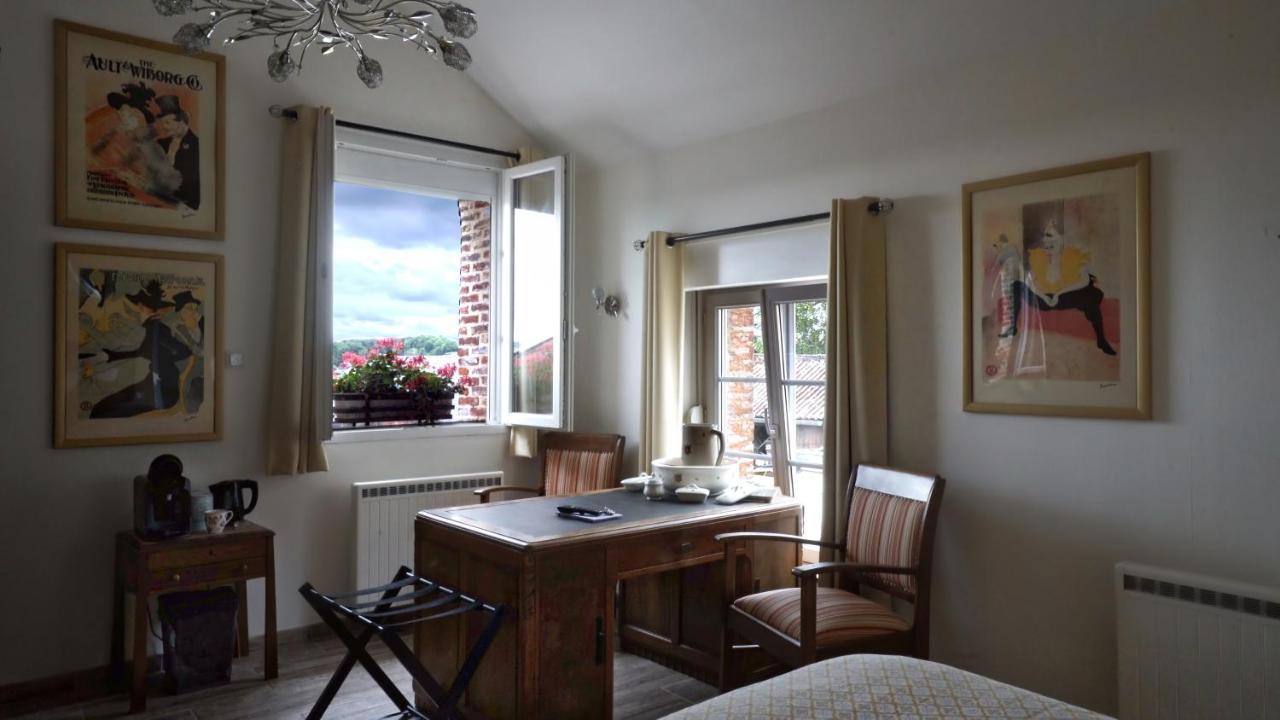 Bed and Breakfast Au Chapitre Rozoy-sur-Serre Exterior foto