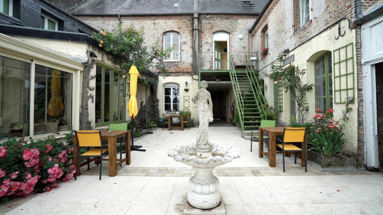 Bed and Breakfast Au Chapitre Rozoy-sur-Serre Exterior foto