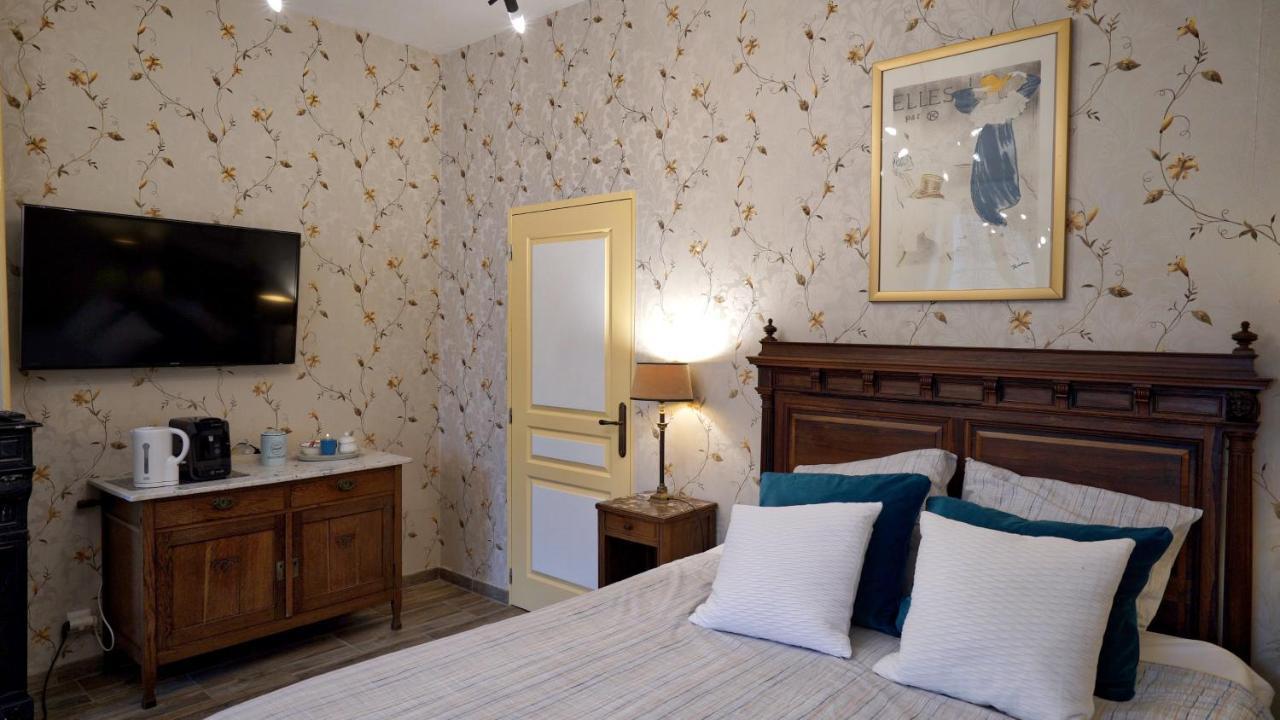 Bed and Breakfast Au Chapitre Rozoy-sur-Serre Exterior foto