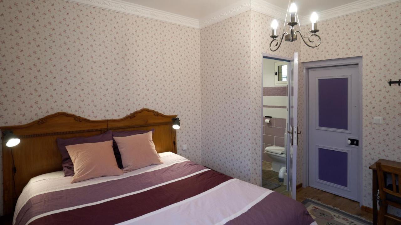 Bed and Breakfast Au Chapitre Rozoy-sur-Serre Exterior foto