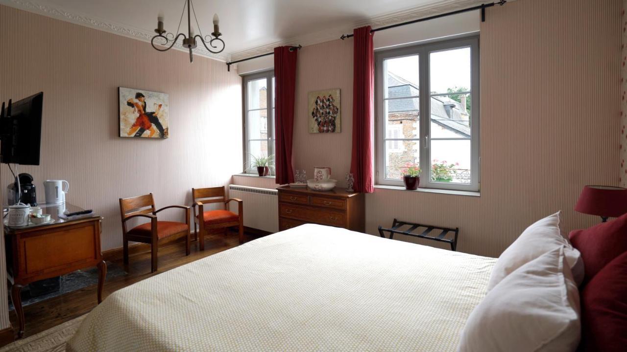 Bed and Breakfast Au Chapitre Rozoy-sur-Serre Exterior foto