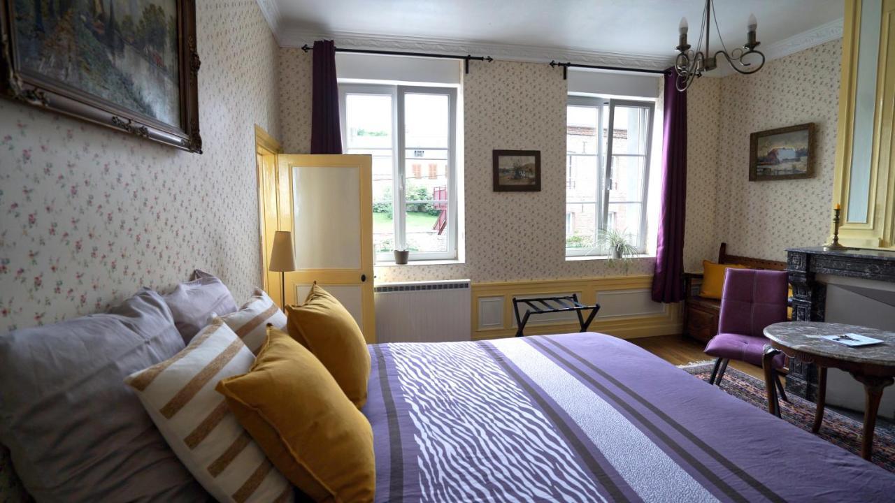 Bed and Breakfast Au Chapitre Rozoy-sur-Serre Exterior foto